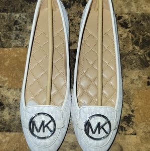 MK Lillie Logo Moccasin Size 7.5